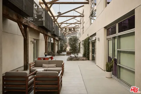 $875,000 | 530 South Hewitt Street, Unit 343, Los Angeles, CA 90013