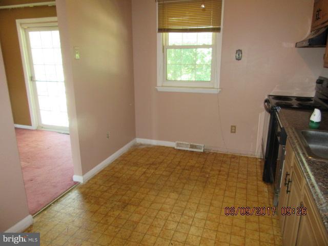 430 Carroll Island Road Baltimore, MD 21220 - Photo 4 of 12 Kitchen