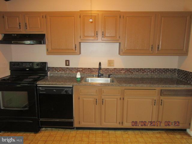 430 Carroll Island Road Baltimore, MD 21220 - Photo 6 of 12 Kitchen