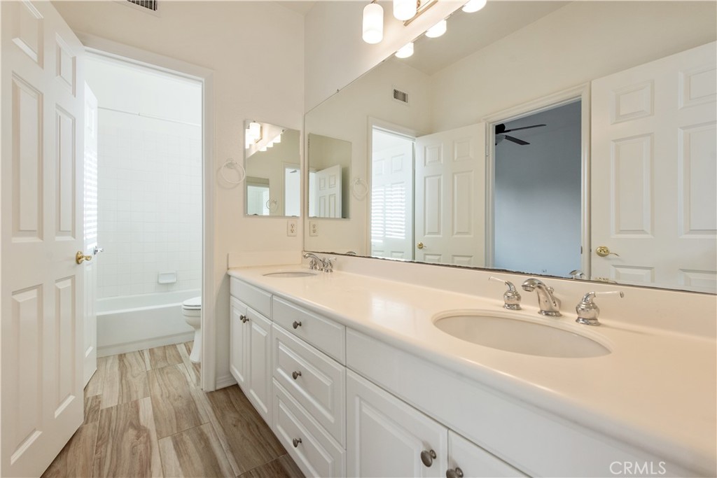 32 Sebastian Irvine, CA 92602 - Photo 12 of 41