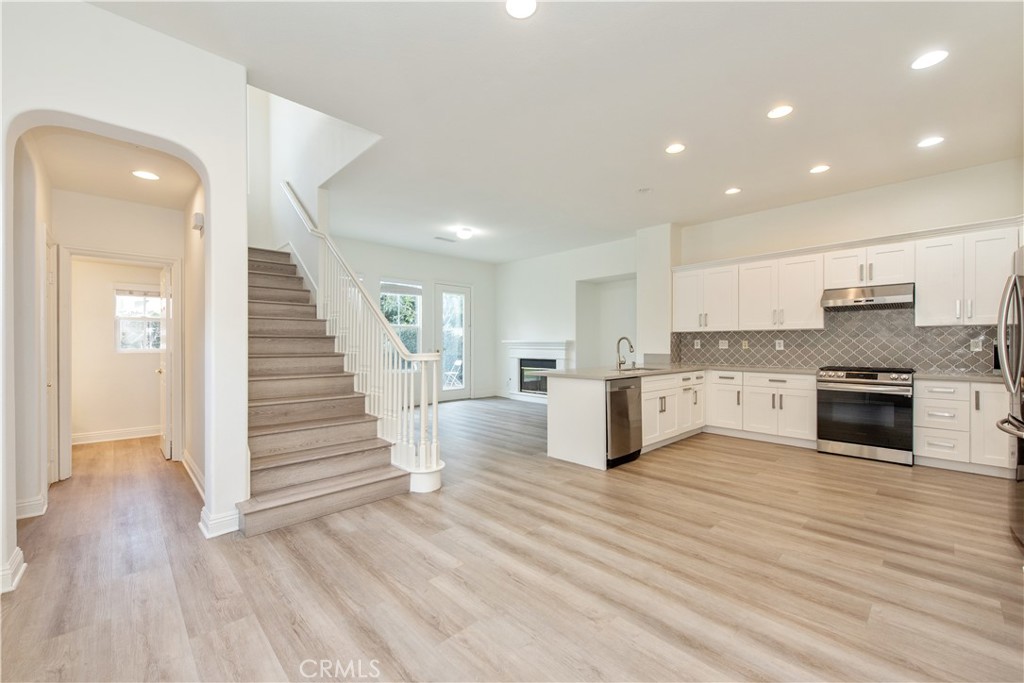 32 Sebastian Irvine, CA 92602 - Photo 7 of 41