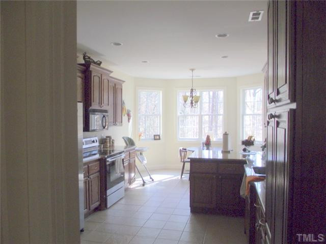 423 Gus Road Durham, NC 27703 - Photo 5 of 10 Kitchen