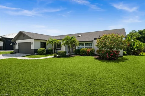 $789,000 | 3911 Southwest 25th Court, Cape Coral, FL 33914