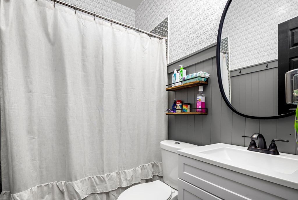 72 Newton Road LaGrange, GA 30240 - Photo 18 of 32 bathroom 2