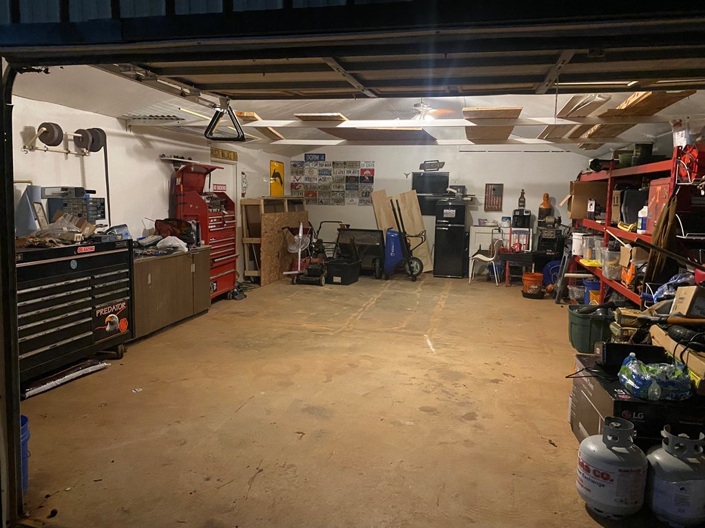72 Newton Road LaGrange, GA 30240 - Photo 27 of 32 inside of workshop