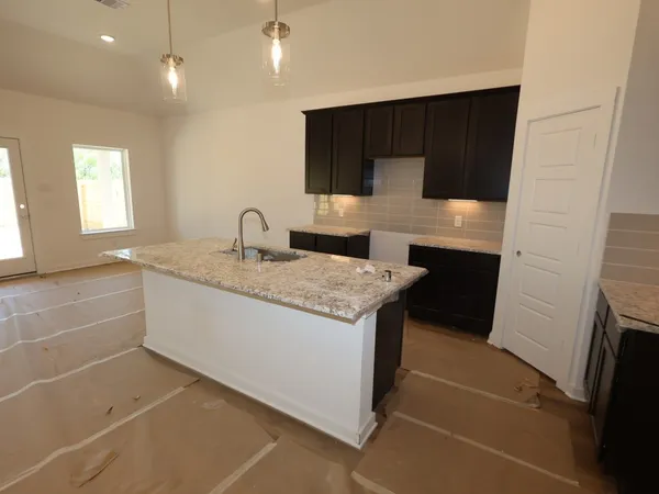 $351,990 | 1337 Blue Moon Lane, La Marque, TX 77568