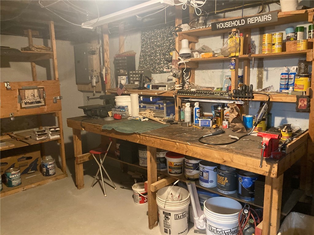 12 Delway Road Cranston, RI 02910 - Photo 26 of 28 workshop
