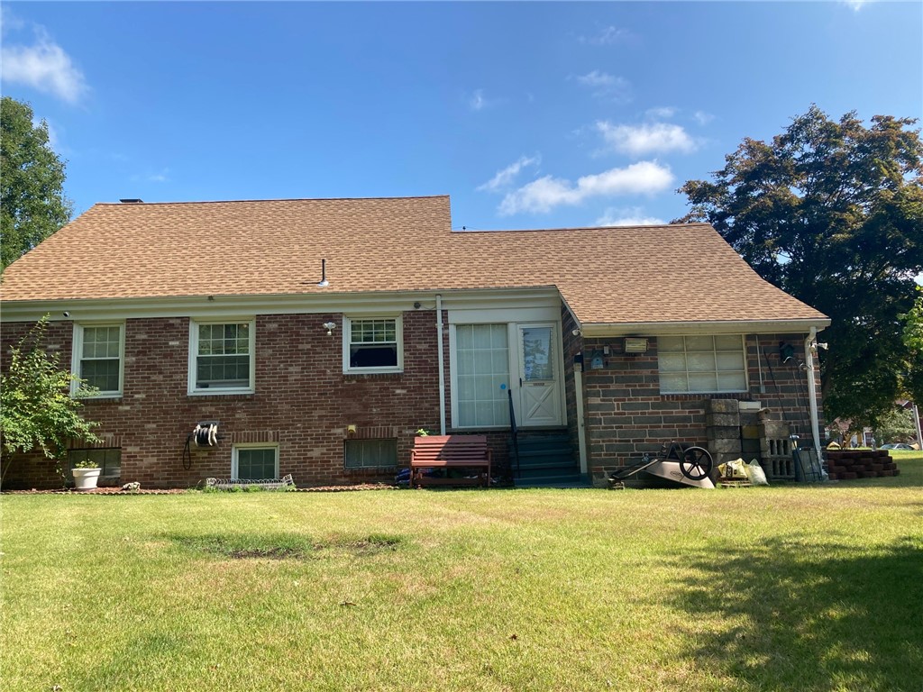 12 Delway Road Cranston, RI 02910 - Photo 5 of 28 rear view