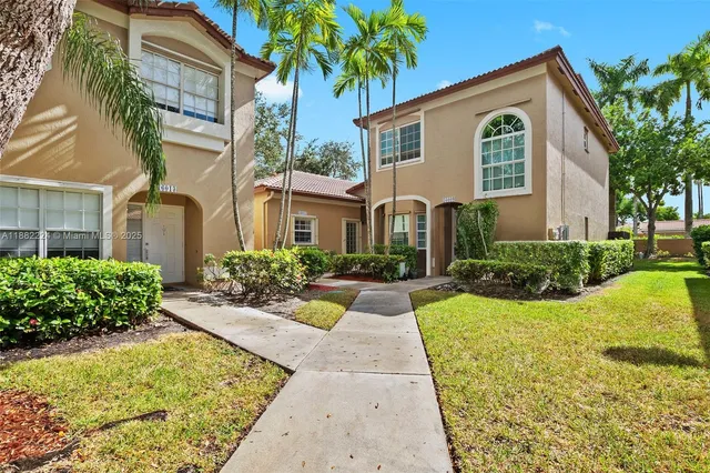 $2,950 | 16011 Emerald Cove Road, Weston, FL 33331