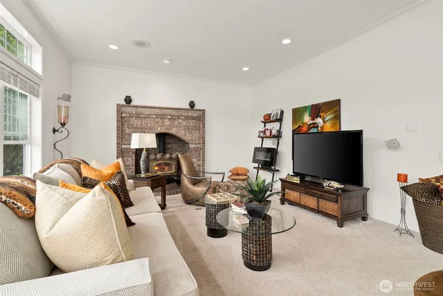 $1,095,000 | 9609 346th Street South, Roy, WA 98580