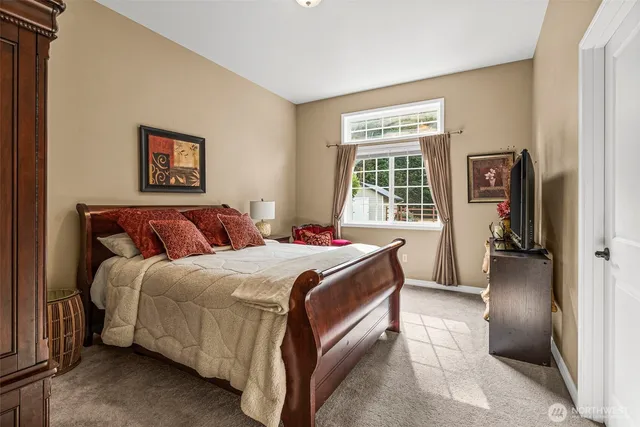 $1,095,000 | 9609 346th Street South, Roy, WA 98580