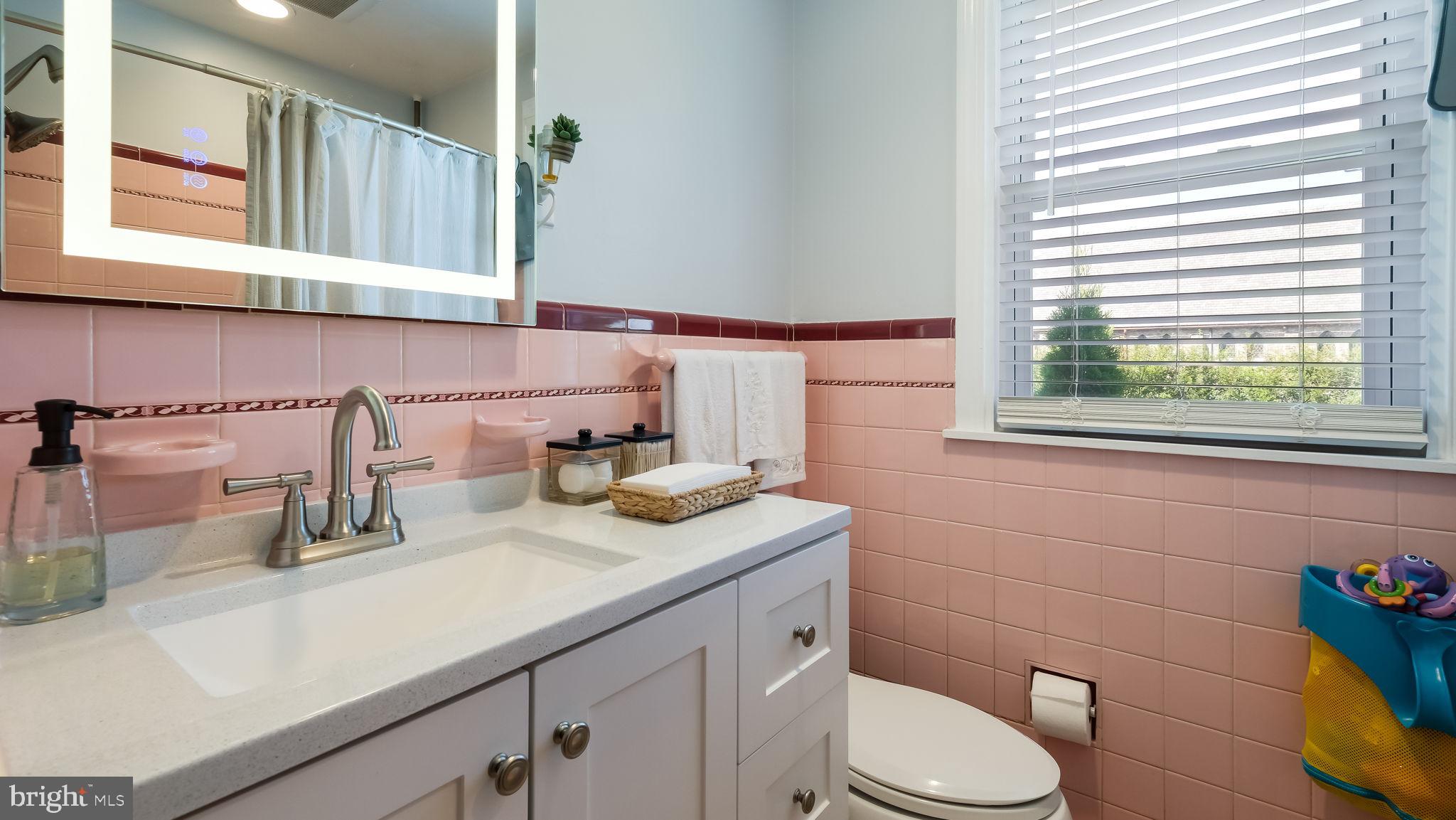 501 Vernon Road Willow Grove, PA 19090 - Photo 11 of 20 Gallery Image 11