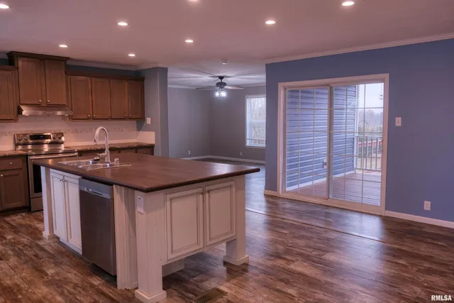 $279,500 | 890 Gilead Church Road, Vienna, IL 62995