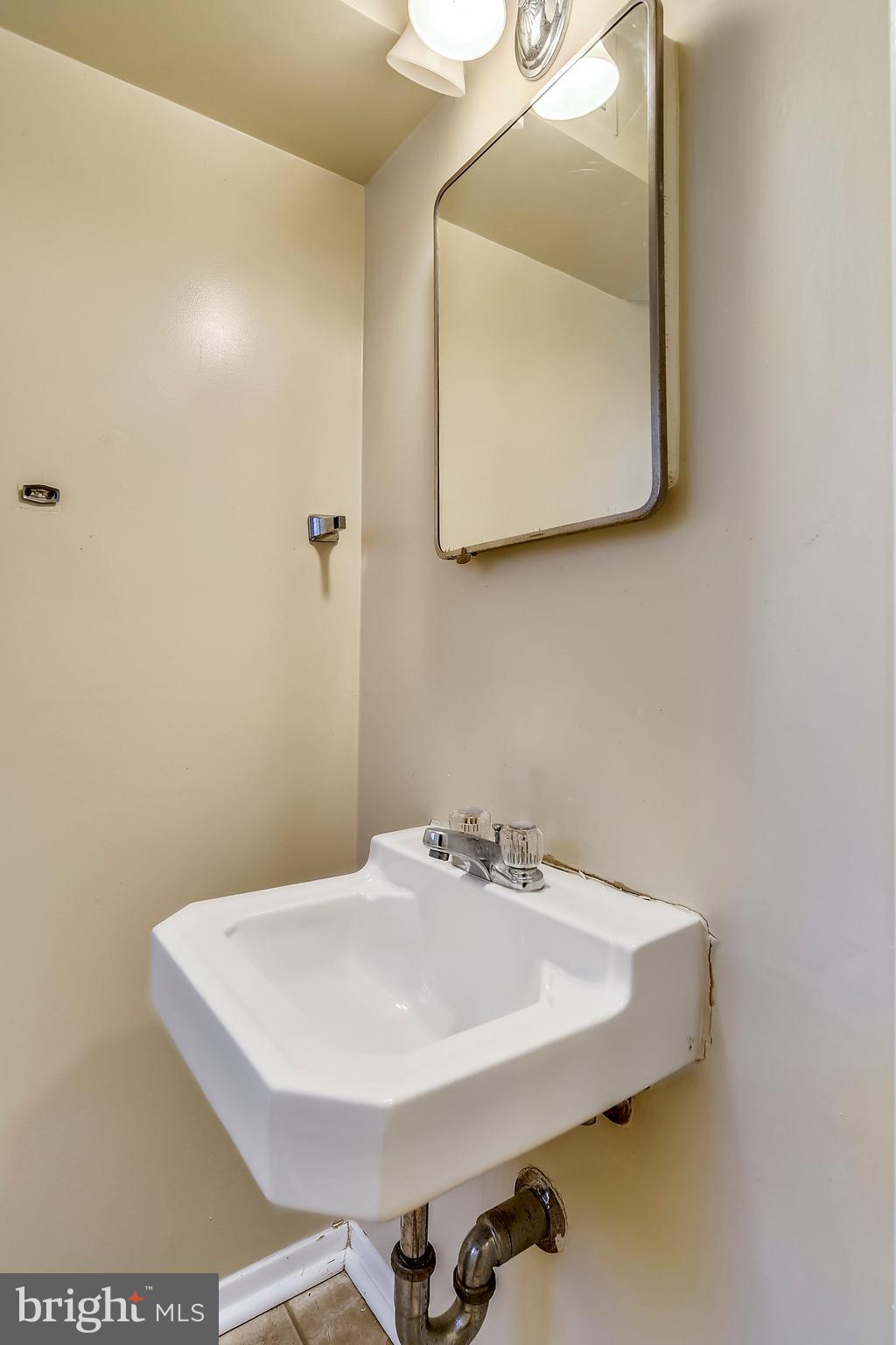 1703 Ladd Street Silver Spring, MD 20902 - Photo 19 of 26 Bathroom