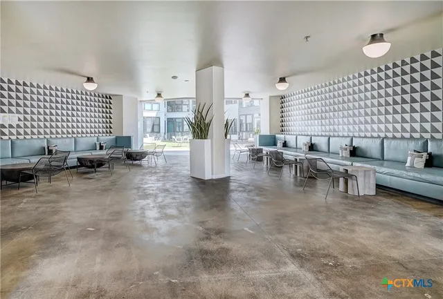 $798,800 | 800 Embassy Drive, Unit 319, Austin, TX 78702