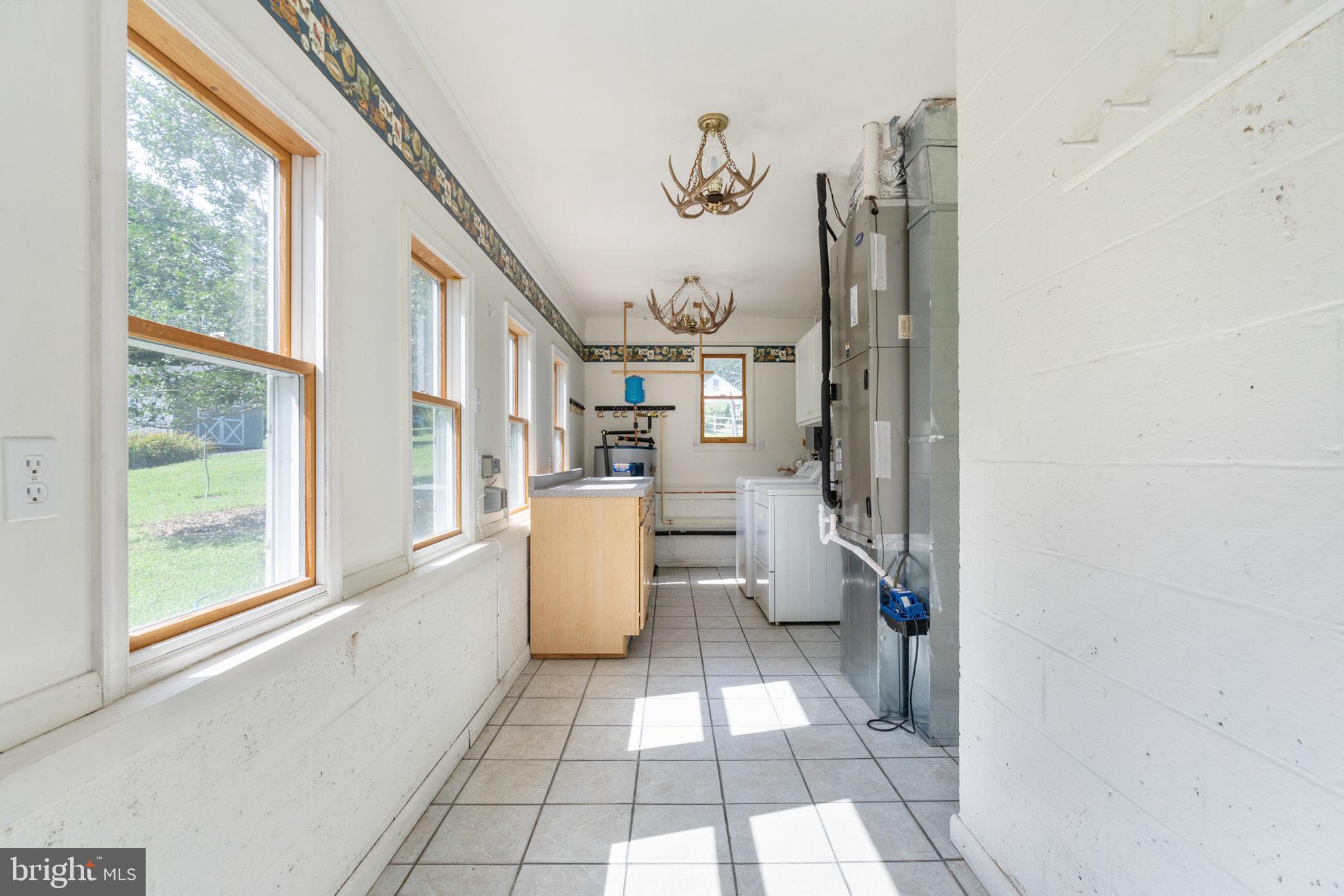 1012 Riverview Road Montross, VA 22520 - Photo 11 of 36 Laundry area