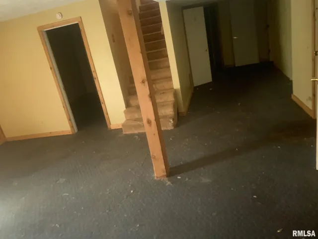 $172,500 | 17 Springwater Drive, Jacksonville, IL 62650