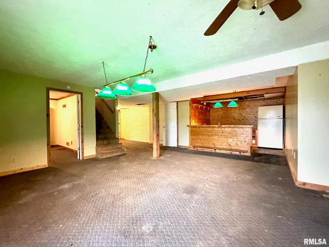 $159,900 | 17 Springwater Drive, Jacksonville, IL 62650