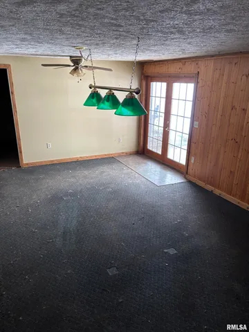 $172,500 | 17 Springwater Drive, Jacksonville, IL 62650