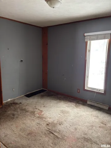 $172,500 | 17 Springwater Drive, Jacksonville, IL 62650