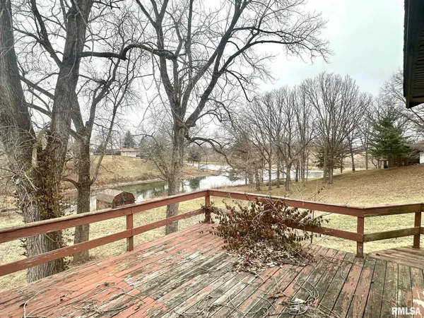 $143,910 | 17 Springwater Drive, Jacksonville, IL 62650