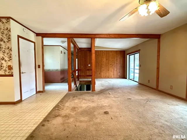 $159,900 | 17 Springwater Drive, Jacksonville, IL 62650