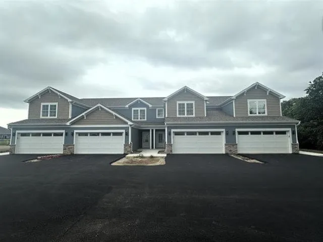 $314,900 | 3150 South Bartells Drive, Beloit, WI 53511