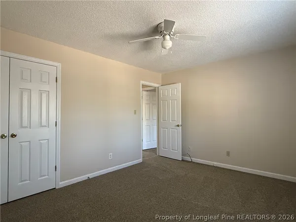 $1,000 | 403 West 8th Avenue, Raeford, NC 28376