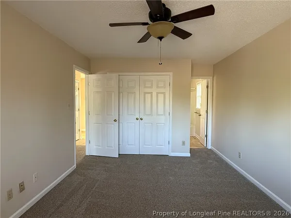 $1,000 | 403 West 8th Avenue, Raeford, NC 28376