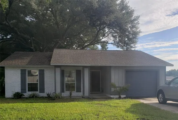 $2,295 | 404 King Louis Court, Seffner, FL 33584