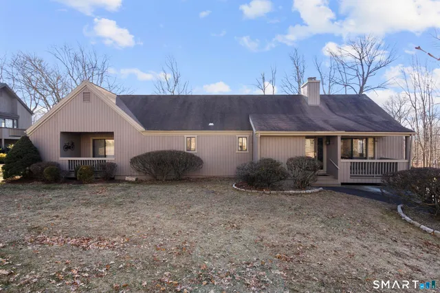 $531,500 | 315 Navajo Lane, Unit A, Stratford, CT 06614