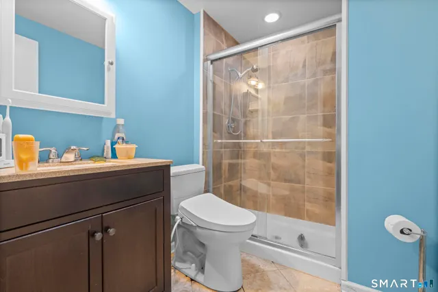 $531,500 | 315 Navajo Lane, Unit A, Stratford, CT 06614