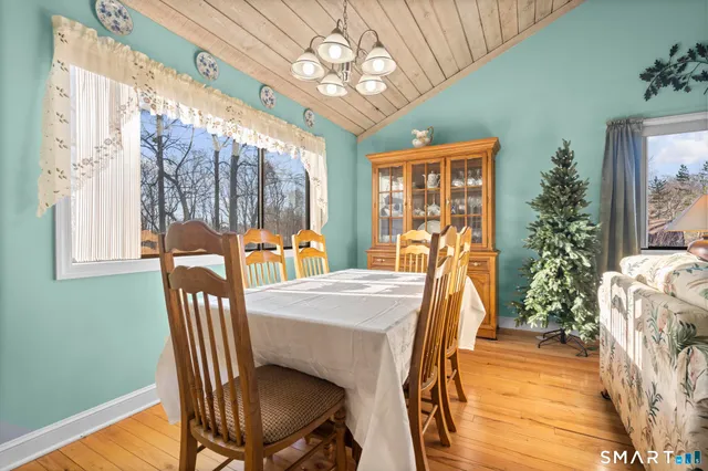 $531,500 | 315 Navajo Lane, Unit A, Stratford, CT 06614