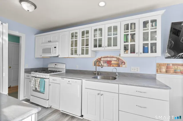 $531,500 | 315 Navajo Lane, Unit A, Stratford, CT 06614