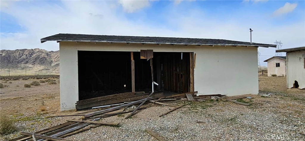 33354 Haynes Road Lucerne Valley, CA 92356 - Photo 15 of 32
