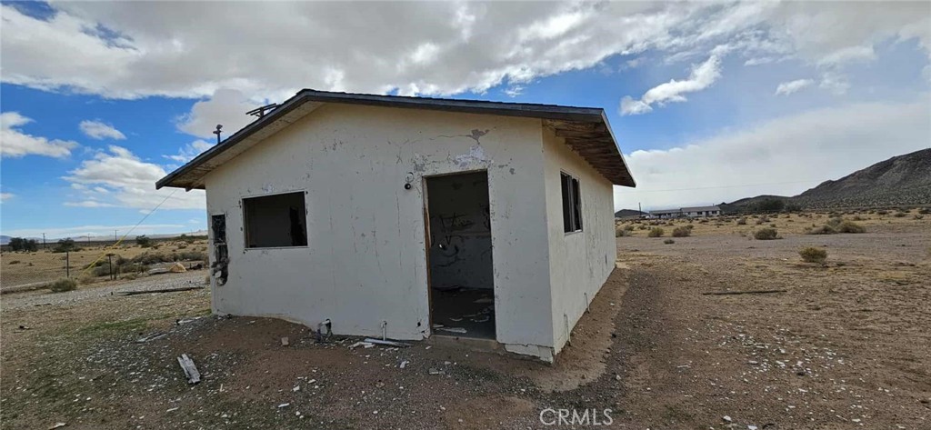 33354 Haynes Road Lucerne Valley, CA 92356 - Photo 18 of 32