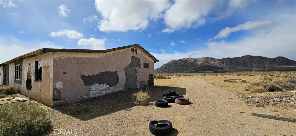 33354 Haynes Road Lucerne Valley, CA 92356 - Photo 7 of 32