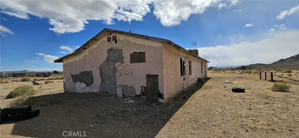 33354 Haynes Road Lucerne Valley, CA 92356 - Photo 8 of 32