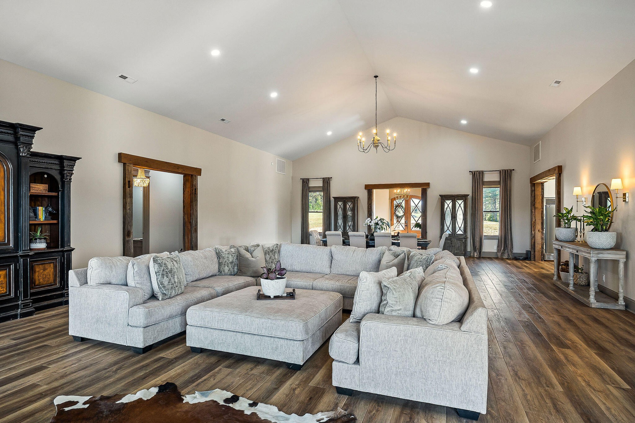 1656 Dibrell-Lucky Road McMinnville, TN 37110 - Photo 16 of 62 a living room with furniture and a couch