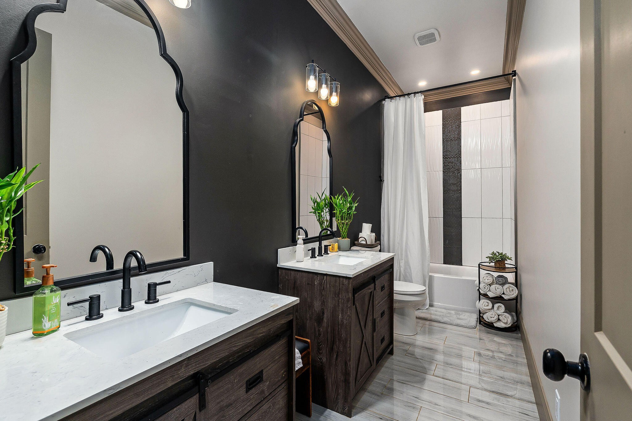 1656 Dibrell-Lucky Road McMinnville, TN 37110 - Photo 33 of 62 a bathroom with a sink and a mirror