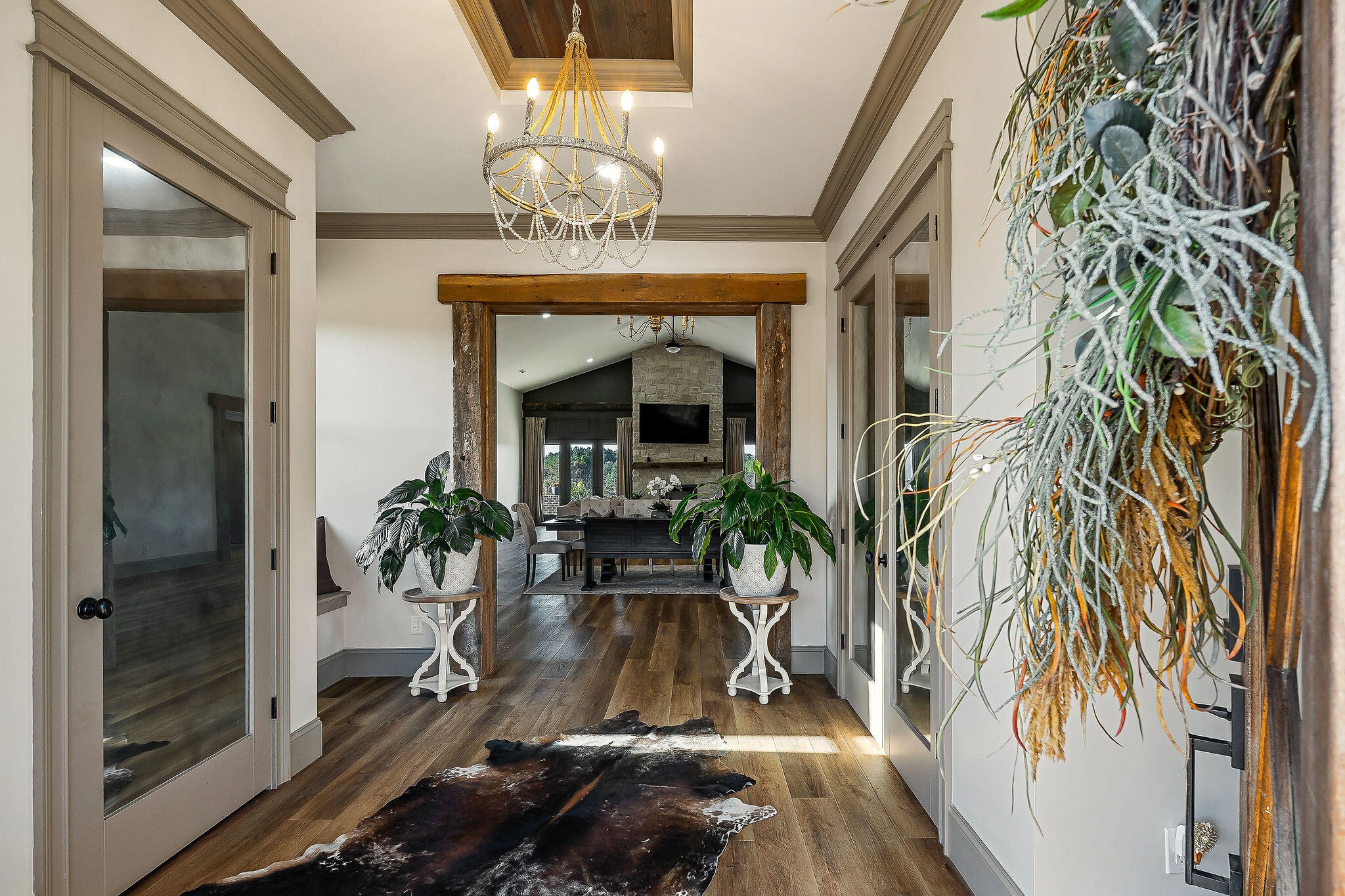 1656 Dibrell-Lucky Road McMinnville, TN 37110 - Photo 6 of 62 a view of a living room and a entryway