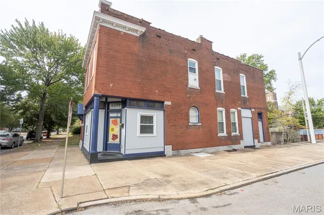 $250,000 | 5401 Idaho Avenue, St. Louis, MO 63111