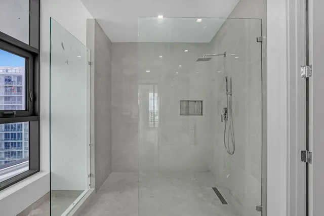 $3,100,000 | 220 Lake Shore Drive, Unit N2103, Lake Park, FL 33403