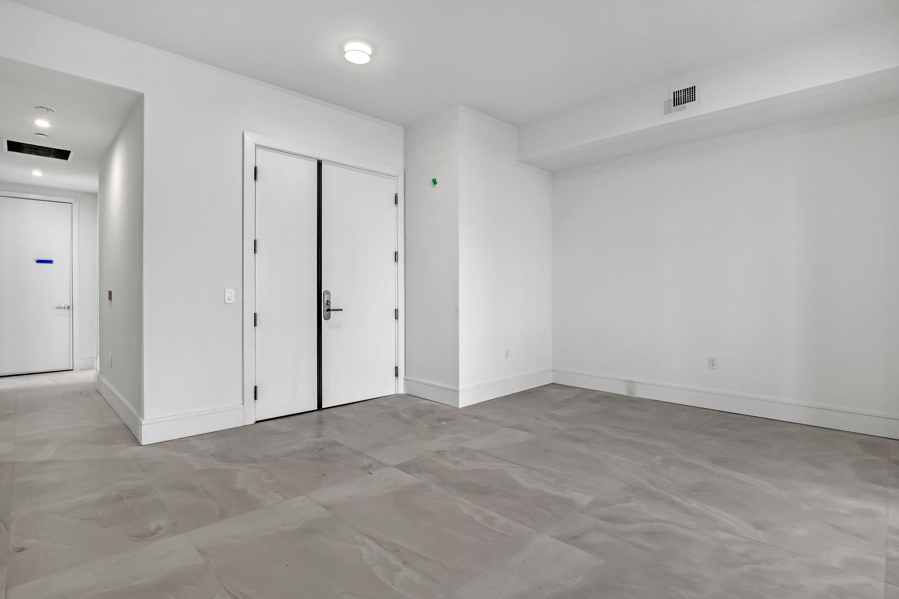 220 Lake Shore Drive, Unit N2103 Lake Park, FL 33403 - Photo 7 of 57 220 Lake Shore #N-2103 (5)