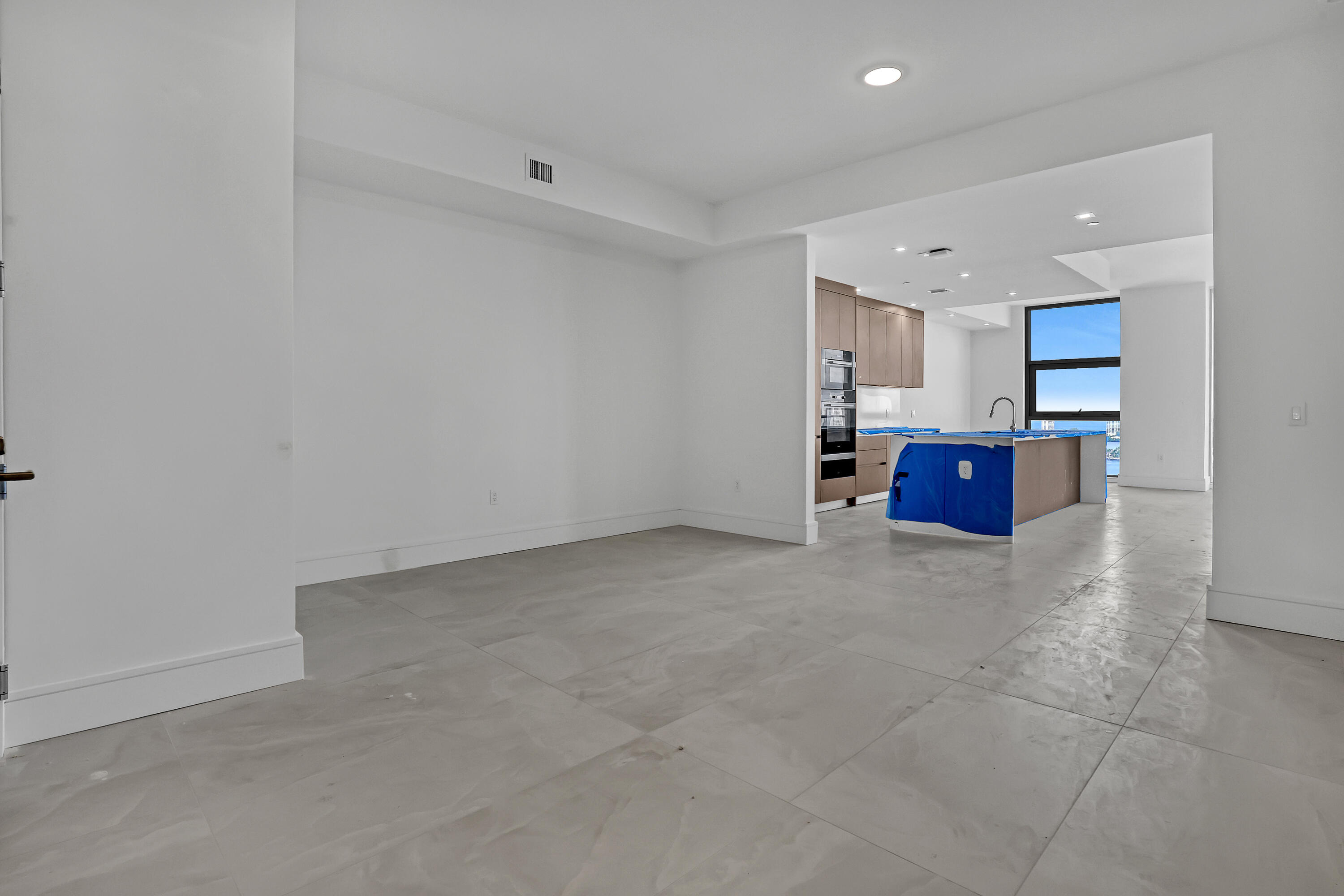 220 Lake Shore Drive, Unit N2103 Lake Park, FL 33403 - Photo 8 of 57 220 Lake Shore #N-2103 (6)