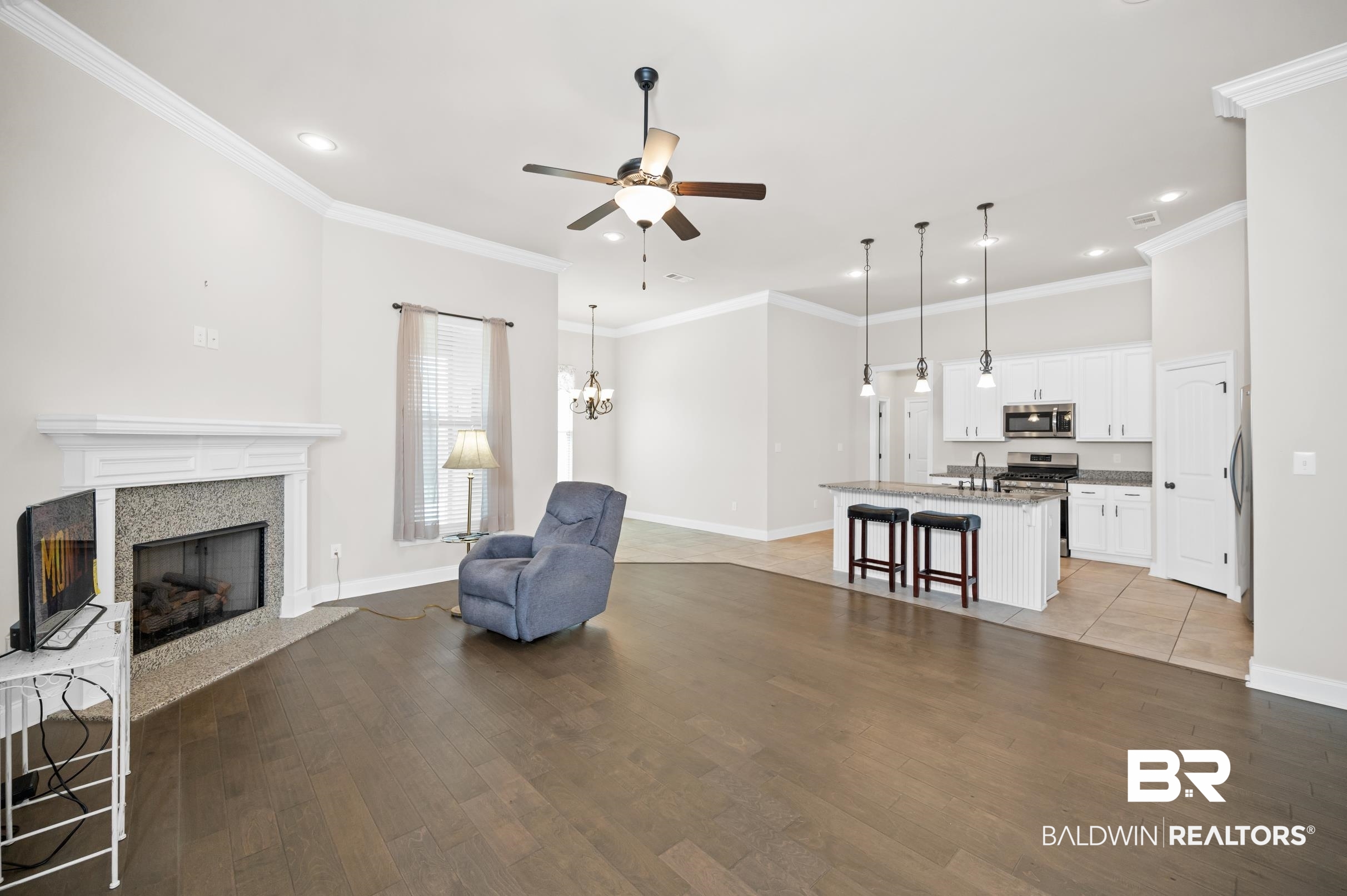 1050 Thoresby Drive Foley, AL 36535 - Photo 3 of 37