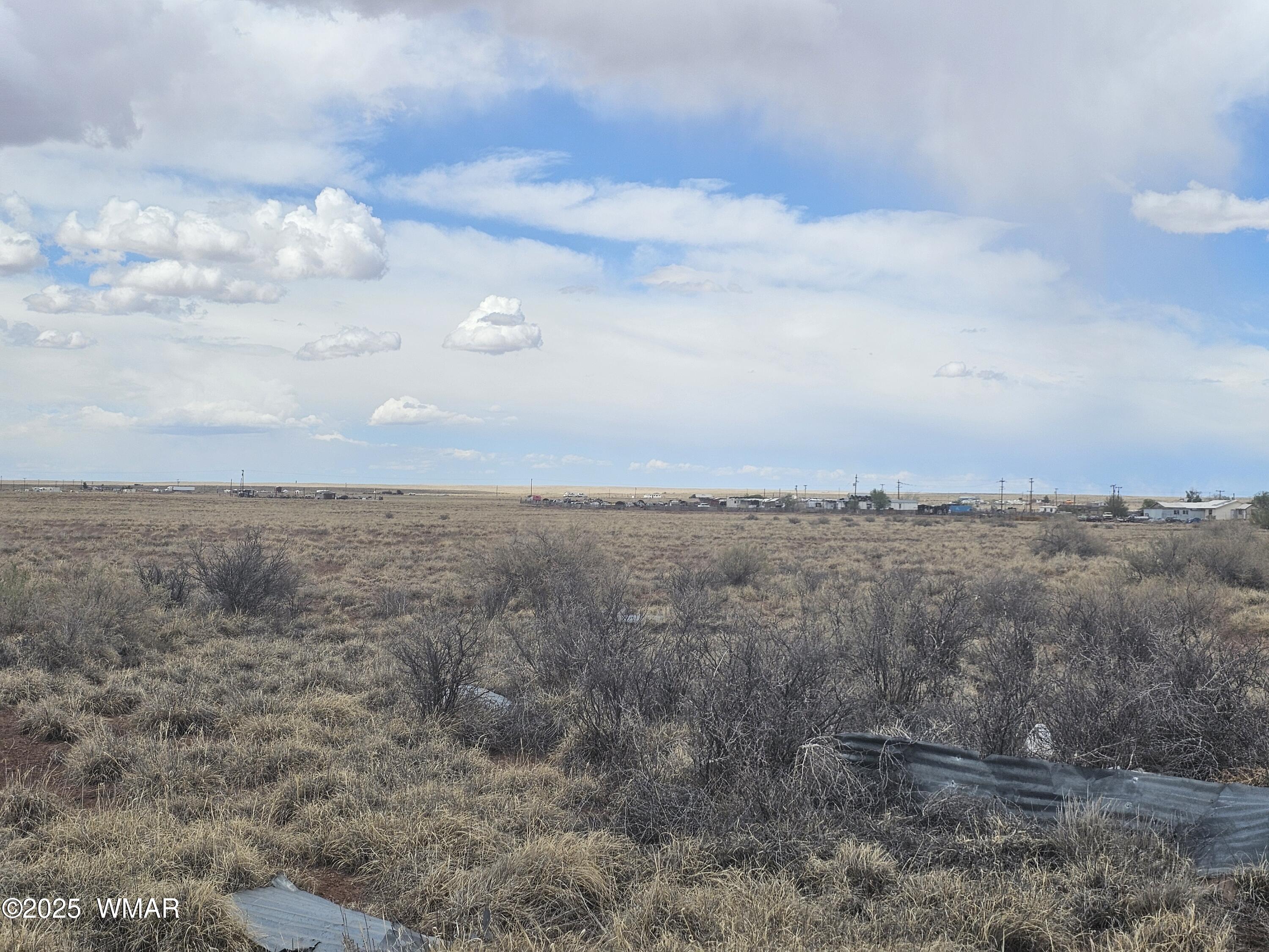 7828 Sandhill Road Holbrook, AZ 86029 - Photo 1 of 8 20250502_142118