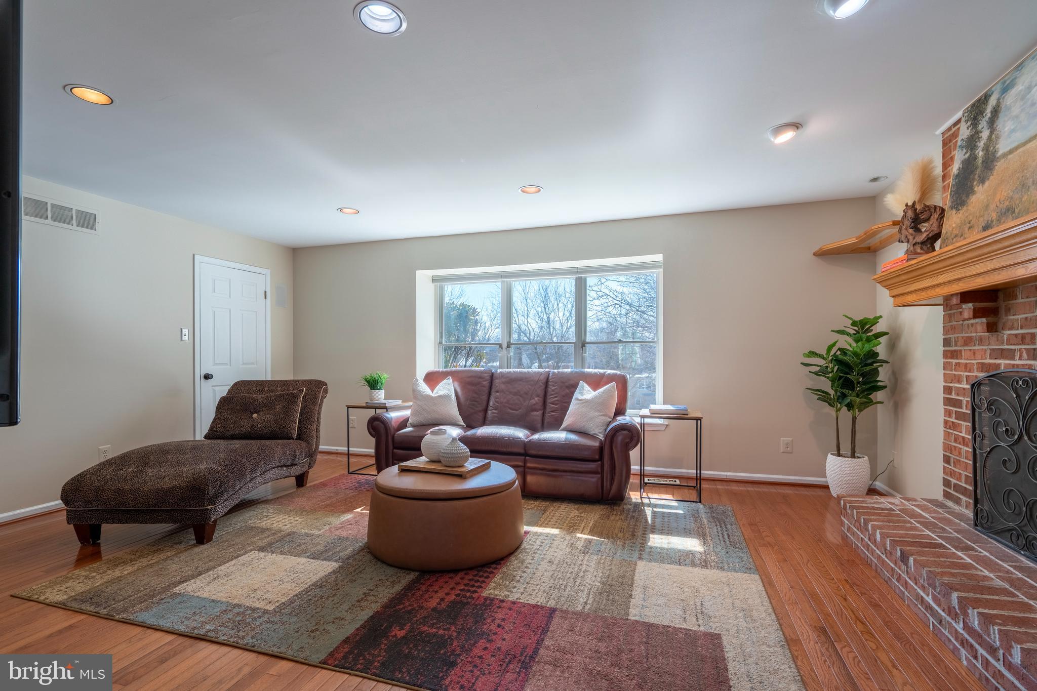 711 Signal Hill Road Dresher, PA 19025 - Photo 8 of 65 Family Room