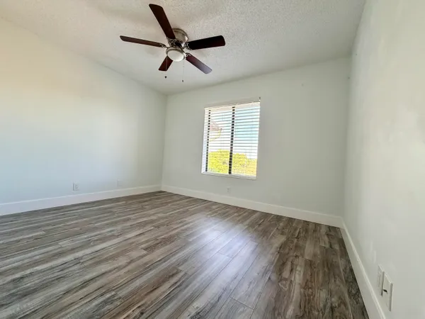 $2,100 | 616 Sea Pine Way, Unit C3, Greenacres, FL 33415
