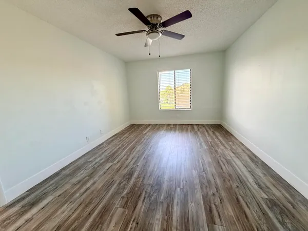 $2,100 | 616 Sea Pine Way, Unit C3, Greenacres, FL 33415
